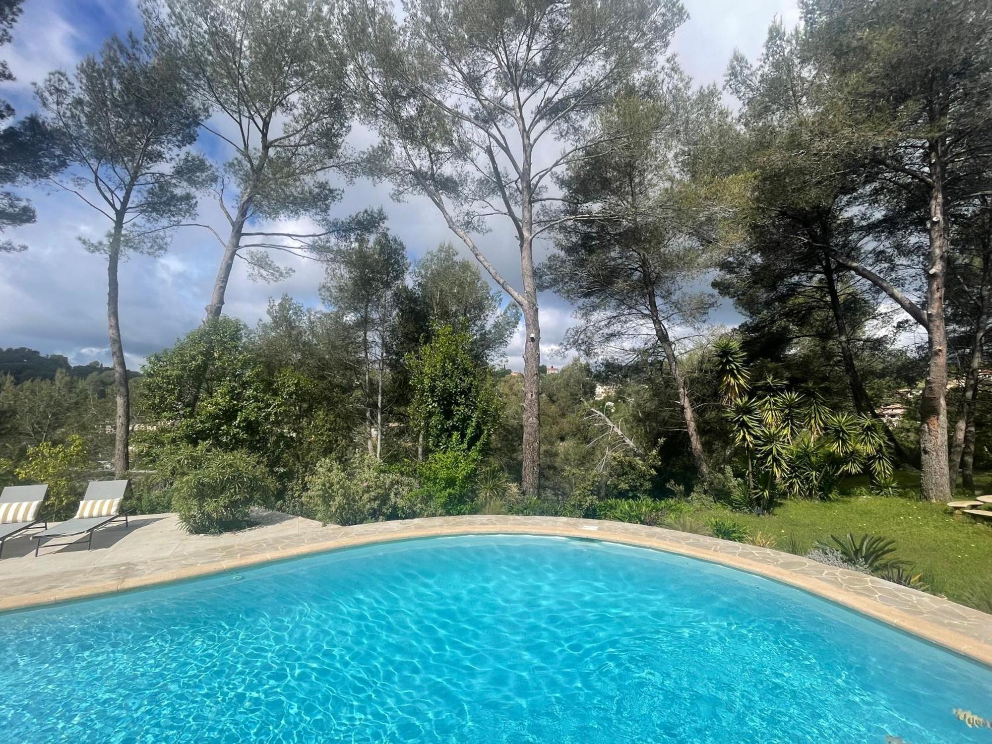La Villa Des Carriers- Maison Avec Piscine Proche Mer Roquefort Les Pins Eksteriør billede